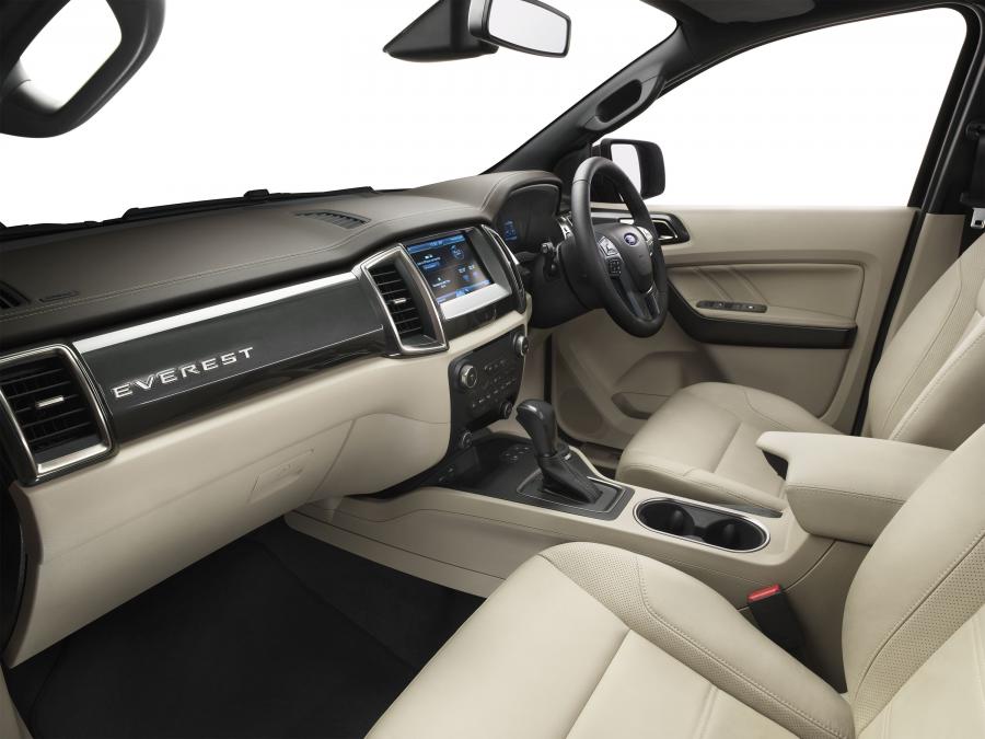  Ford Everest 2015 года  (TH) (фото 12 из 27)